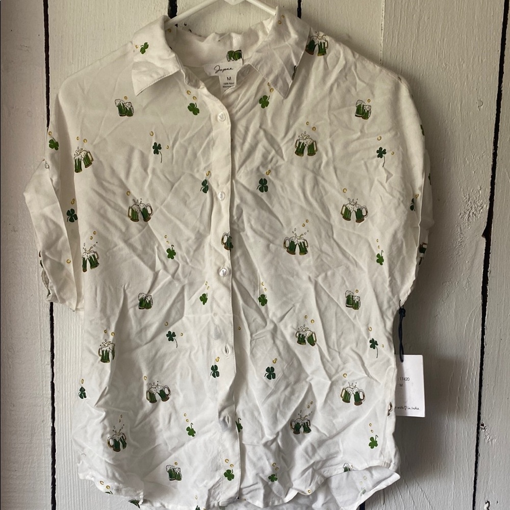 White and Green woman’s Japna four leaf clover mugs blouse